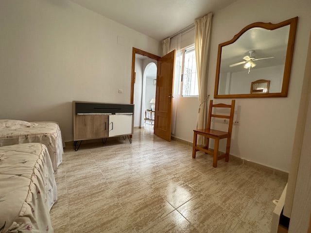 2 chambre Appartement à vendre à Torrevieja - 190 000 € (Ref: 9735736)