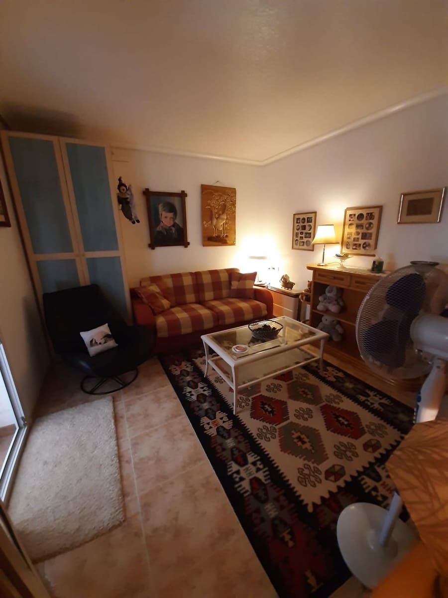 5 slaapkamer Villa te koop in Villamartin - € 740.000 (Ref: 9735739)