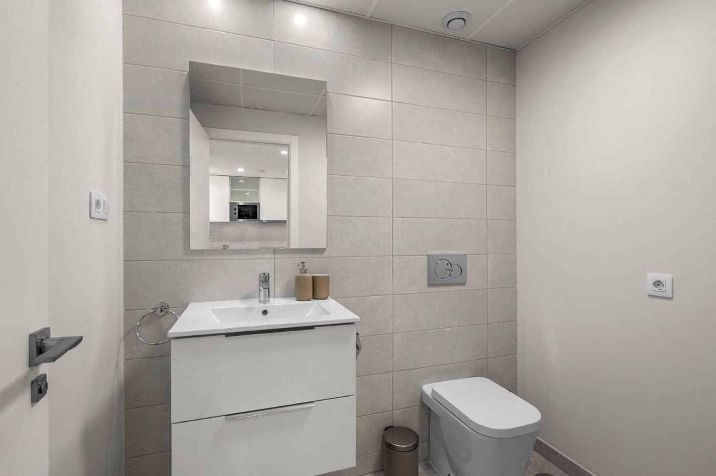 2 bedroom Apartment for sale in Filipinas - € 265,000 (Ref: 9735752)