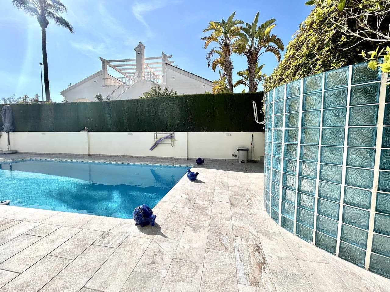 4 bedroom Villa for sale in Pinar de Campoverde with garage - € 460,000 (Ref: 9735755)