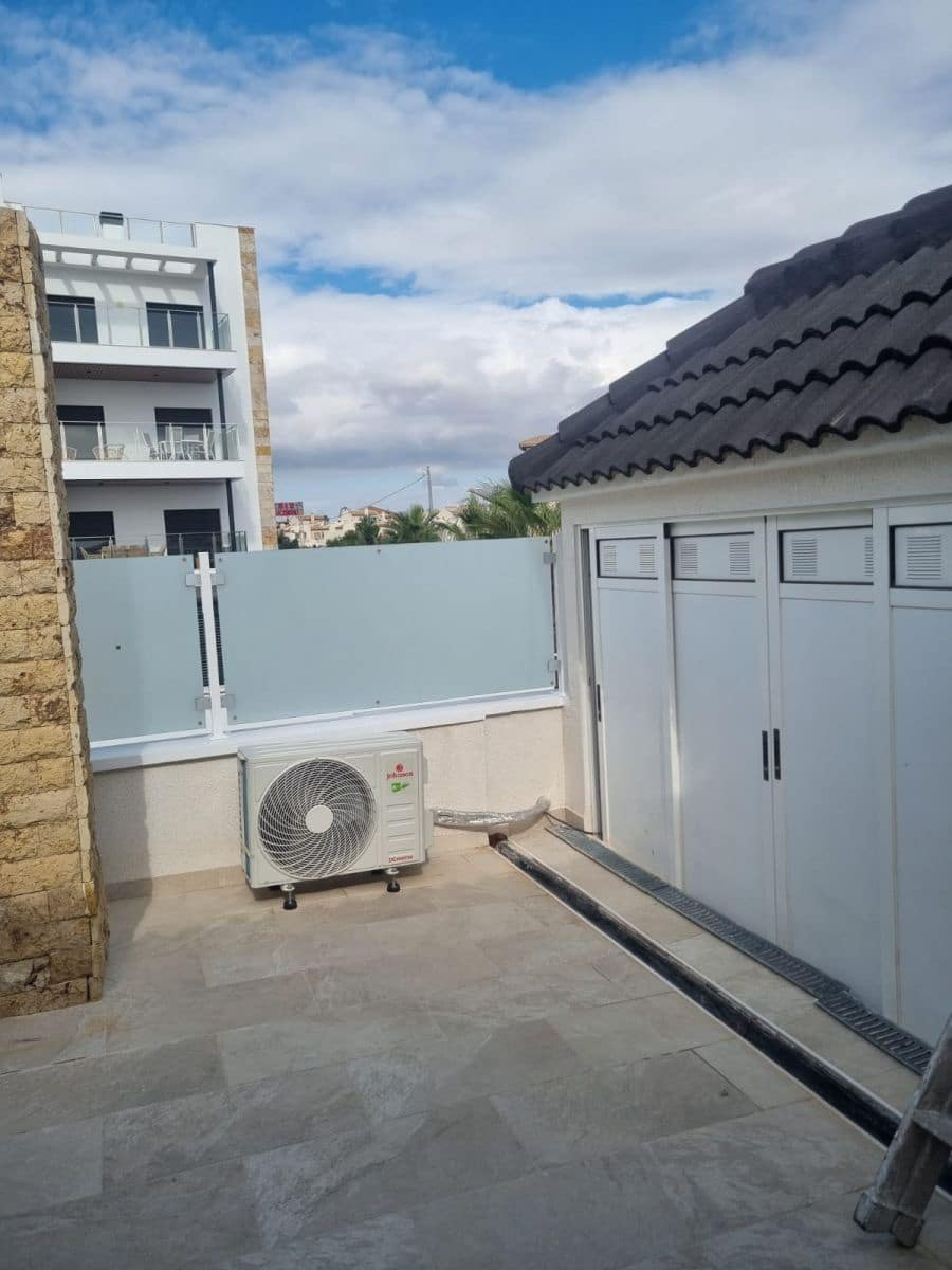 4 quarto Moradia Geminada para venda em La Zenia - 359 000 € (Ref: 9735758)