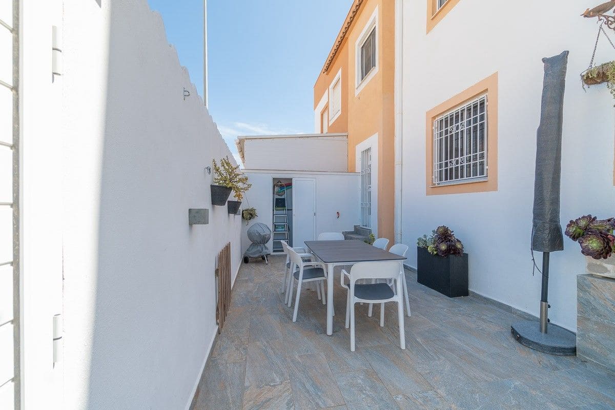 2 soverom Hus til salgs i El Limonar - € 209 900 (Ref: 9735761)