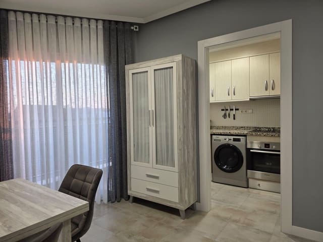 Apartamento de 1 habitación en Centro, Torrevieja en venta - 140.000 € (Ref: 9738983)