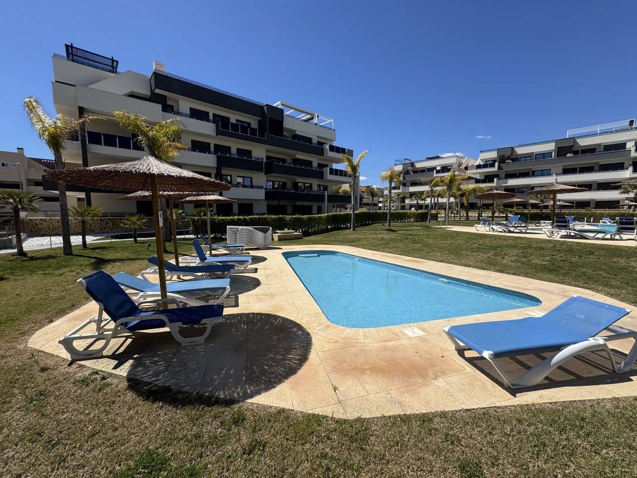 3 bedroom Apartment for sale in La Zenia with garage - € 450,000 (Ref: 9741871)