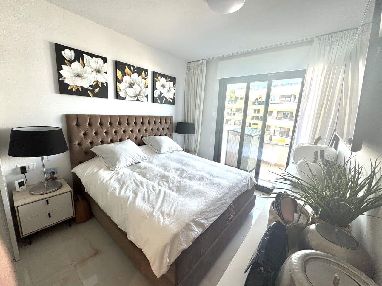 3 bedroom Apartment for sale in La Zenia with garage - € 450,000 (Ref: 9741871)