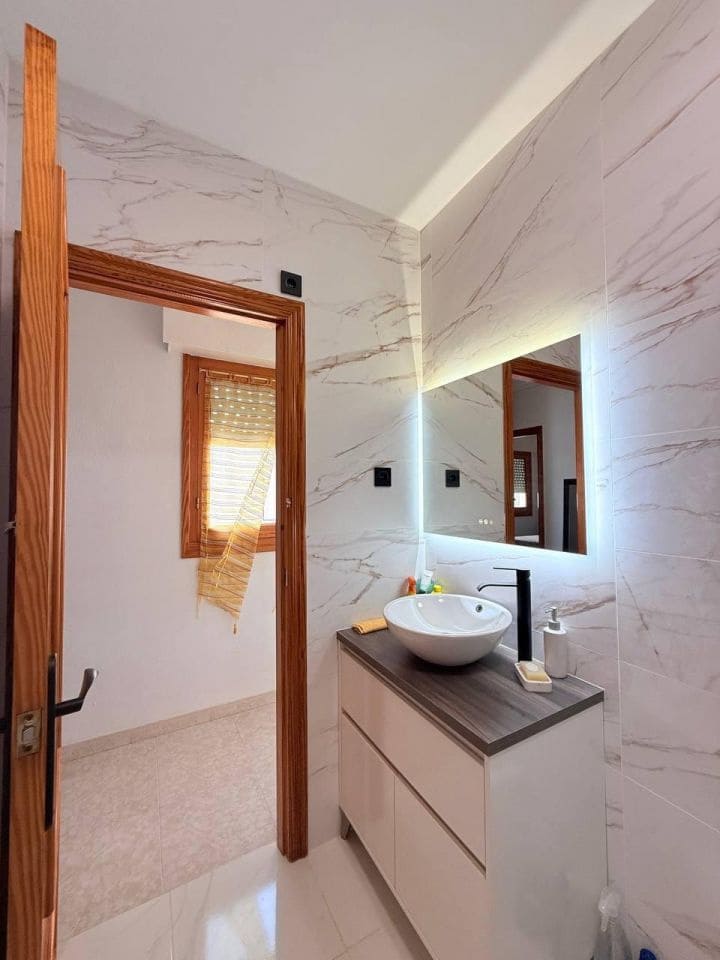 Ático de 2 habitaciones en Torrevieja en venta - 265.000 € (Ref: 9741873)