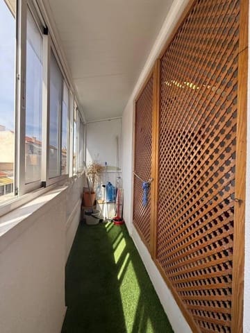 Ático de 2 habitaciones en Centro, Torrevieja en venta - 265.000 € (Ref: 9741873)