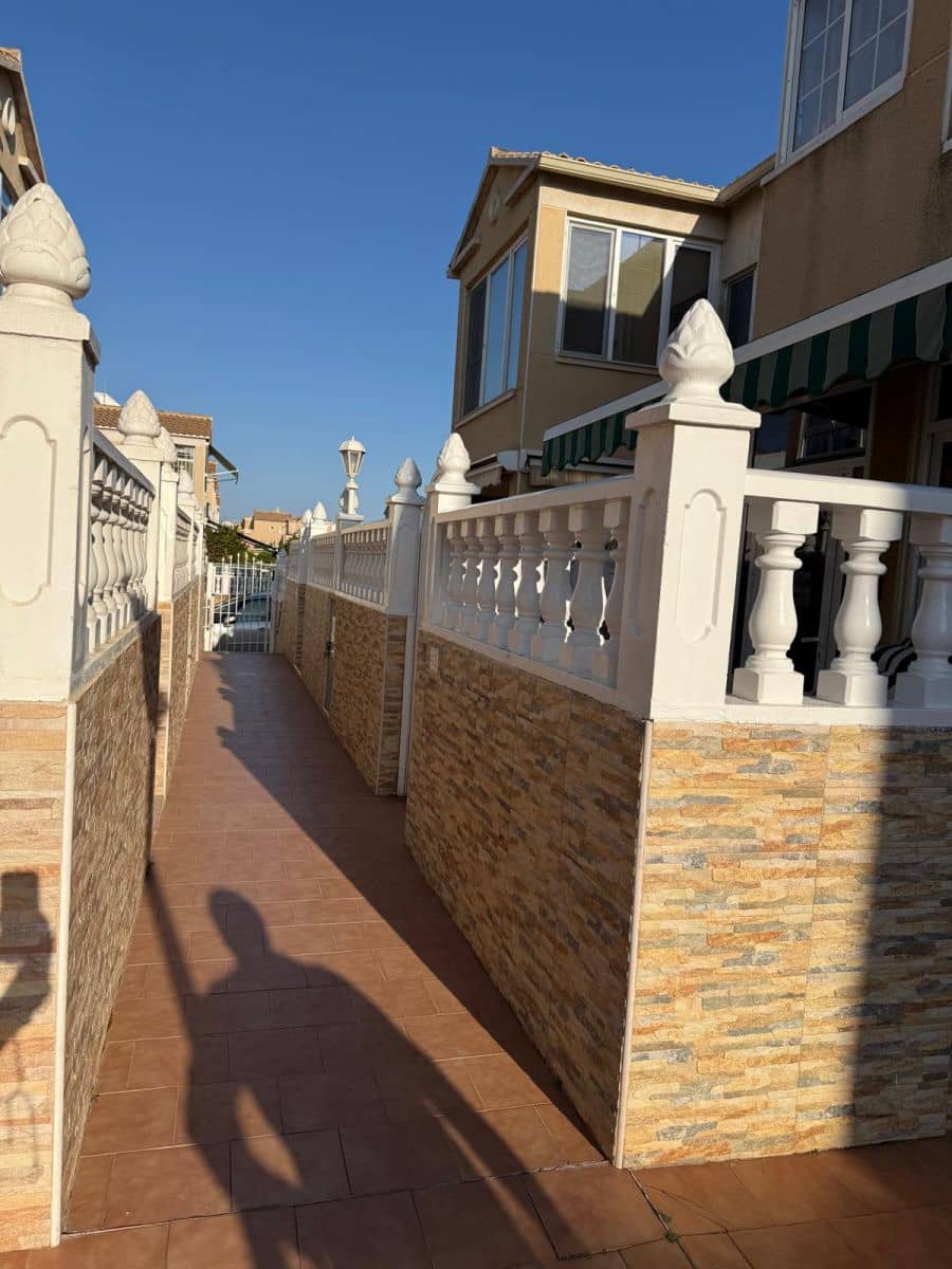 2 chambre Appartement à vendre à Torrevieja avec garage - 188 000 € (Ref: 9741876)