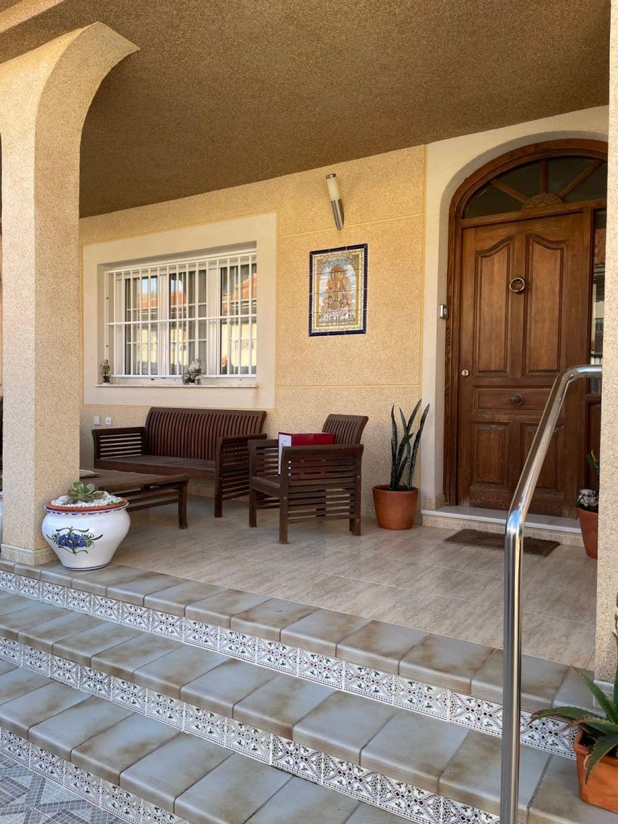 3 bedroom Villa for sale in Santiago de la Ribera with pool - € 519,000 (Ref: 9741877)