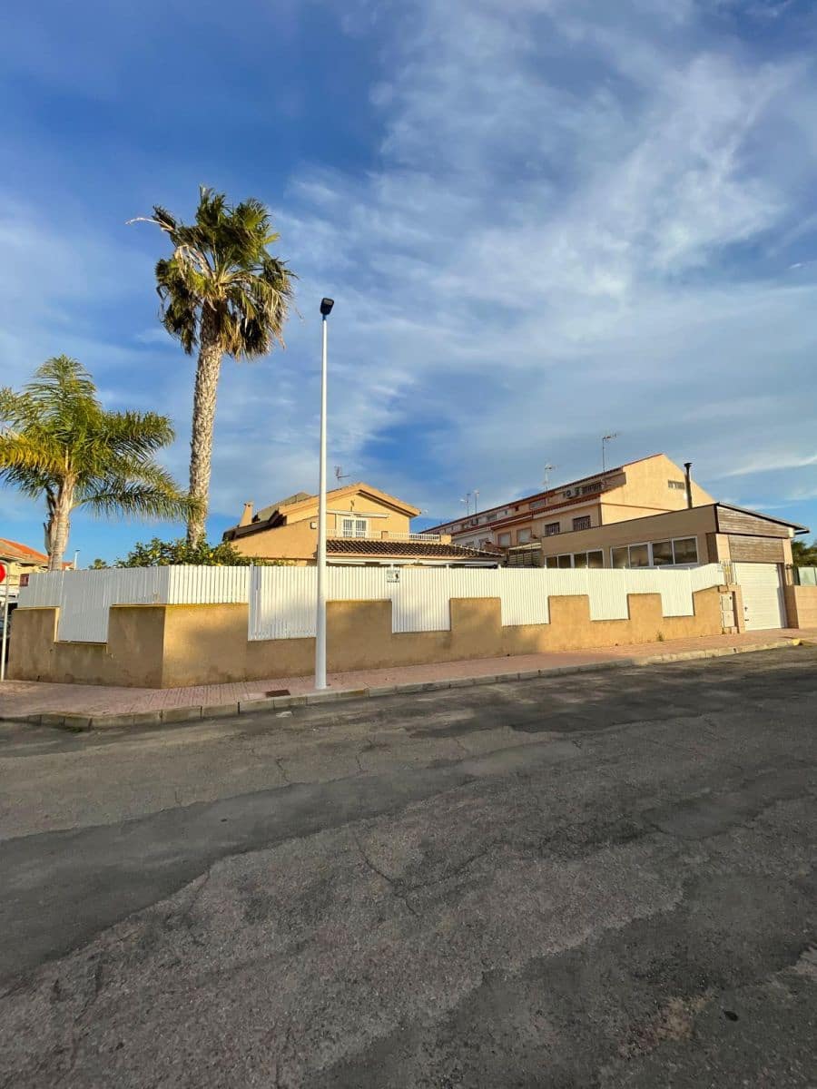 3 bedroom Villa for sale in Santiago de la Ribera with pool - € 519,000 (Ref: 9741877)