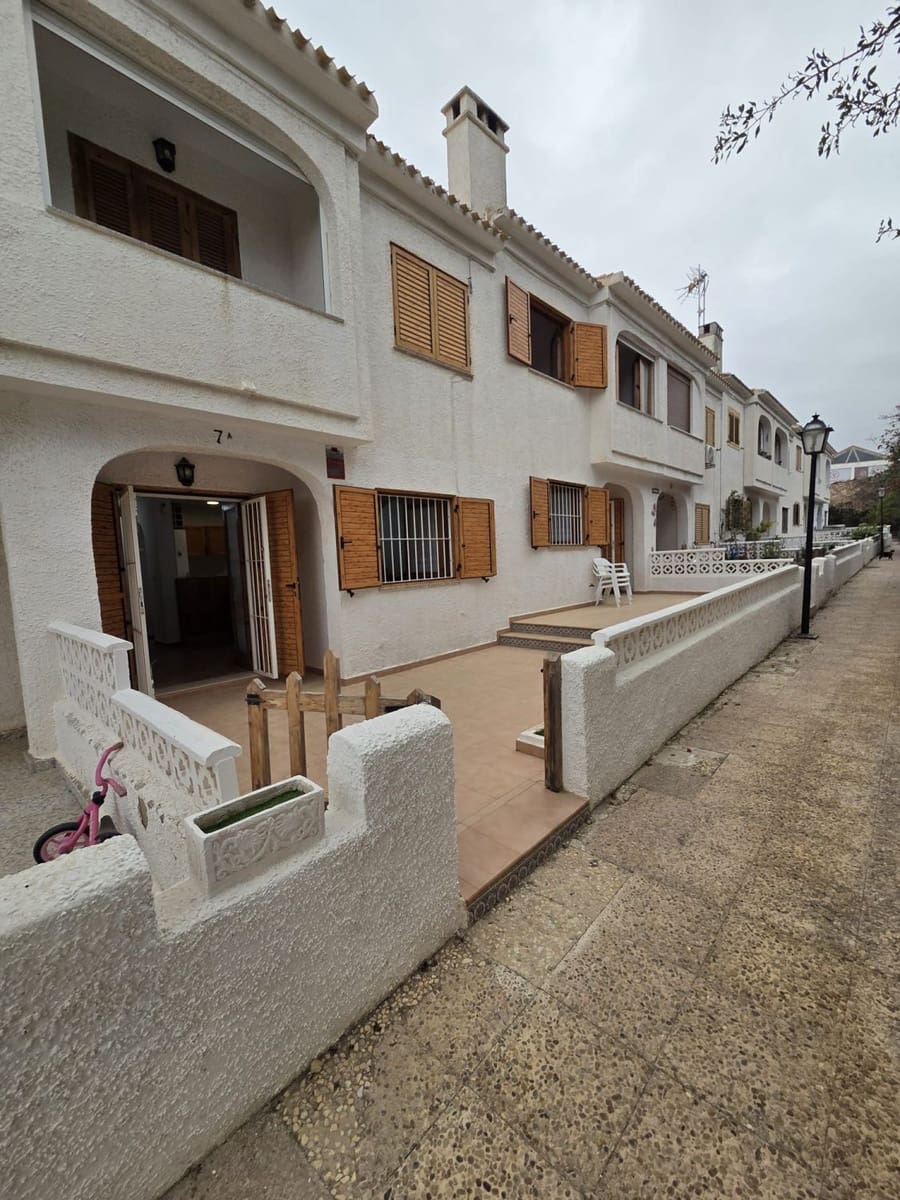 Casa de 5 habitaciones en Orihuela Costa en venta - 429.000 € (Ref: 9743973)