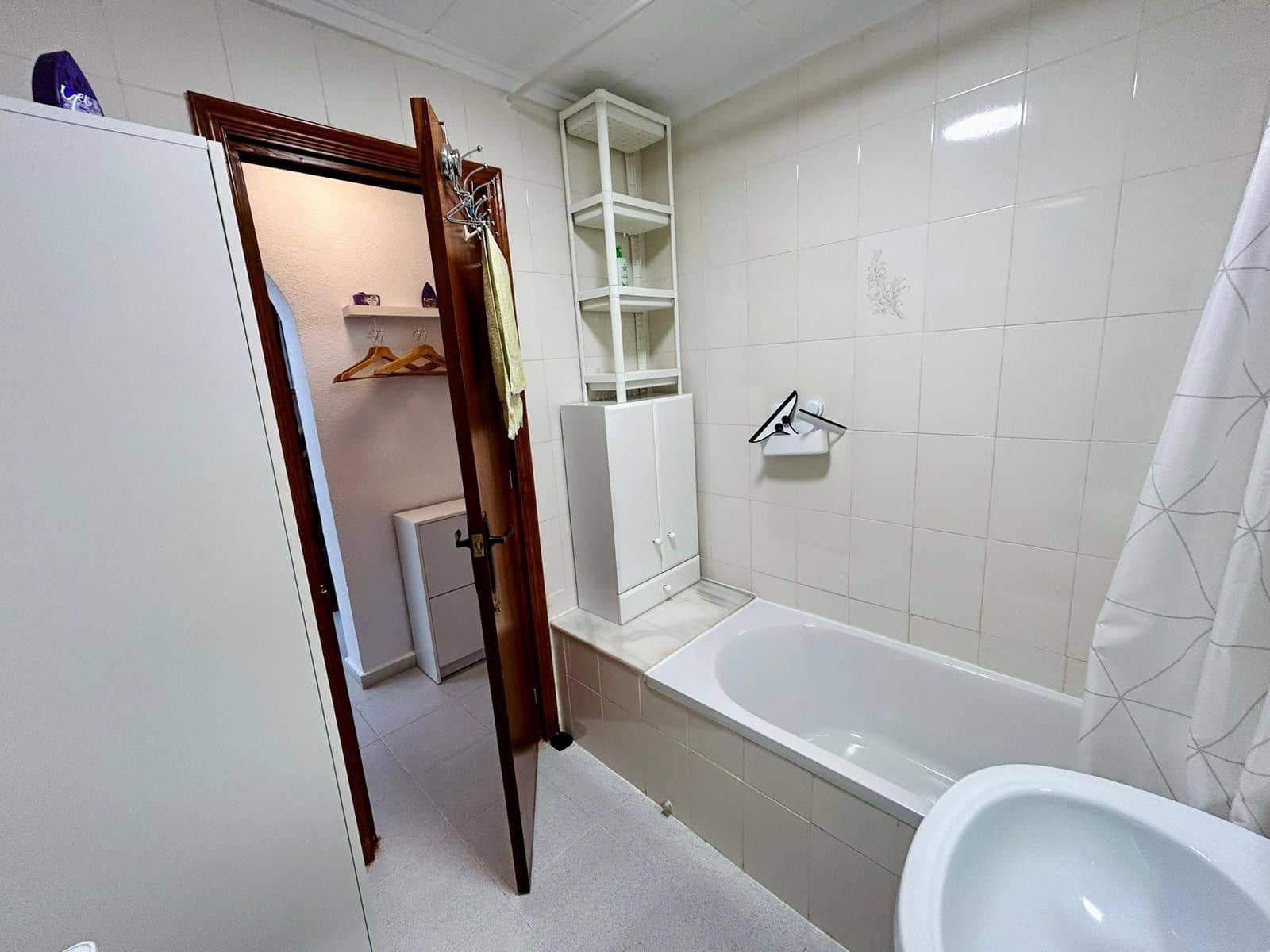 1 bedroom Apartment for sale in Torrevieja - € 74,000 (Ref: 9744164)