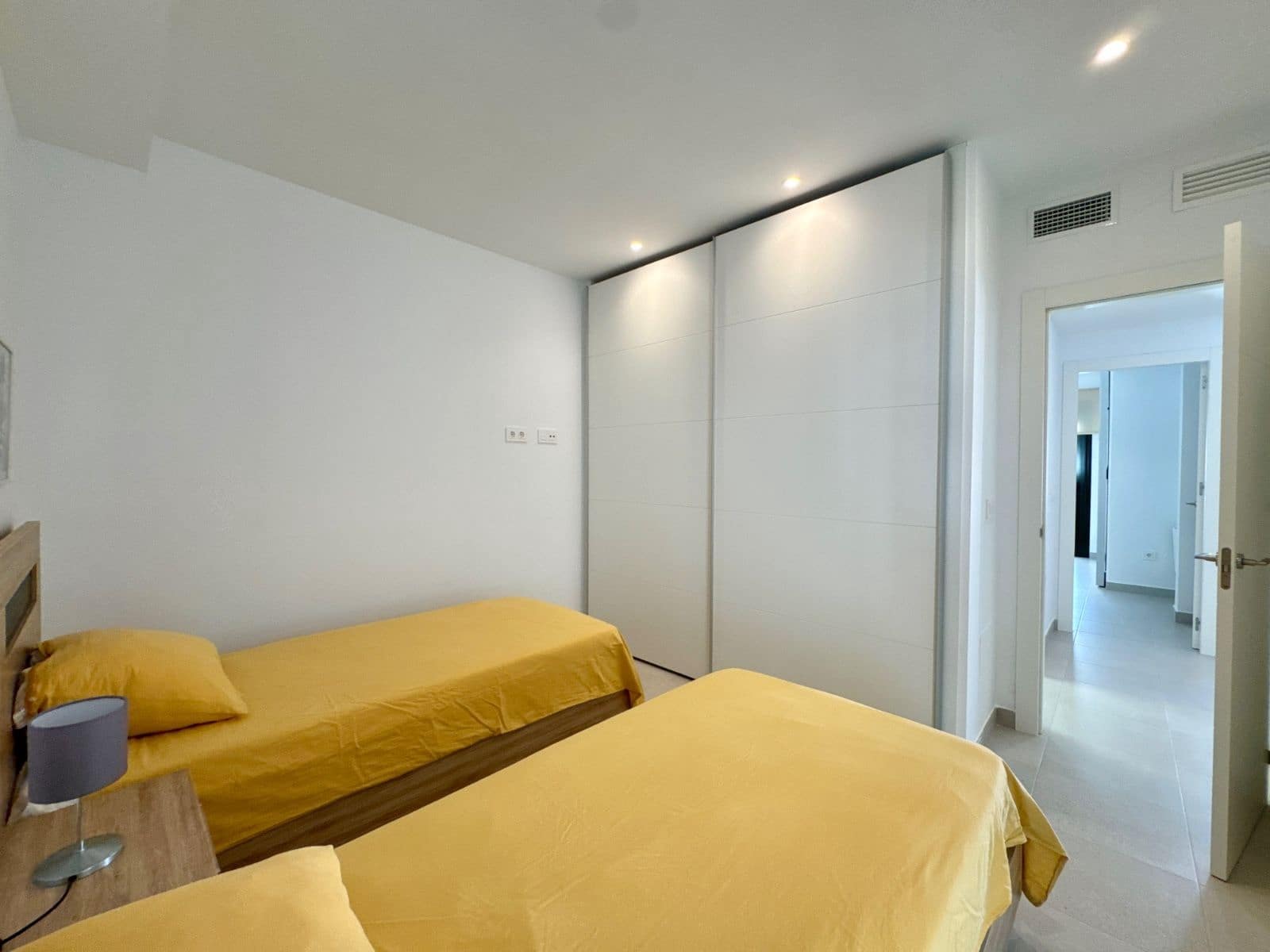 Apartamento de 2 habitaciones en Pilar de la Horadada en venta - 249.900 € (Ref: 9745313)