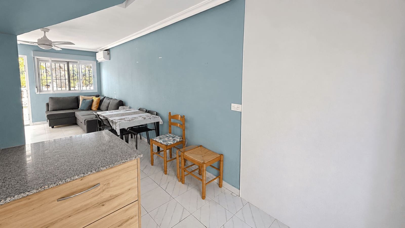 2 soveværelse Lejlighed til salg i Torrevieja med garage - € 209.000 (Ref: 9752192)