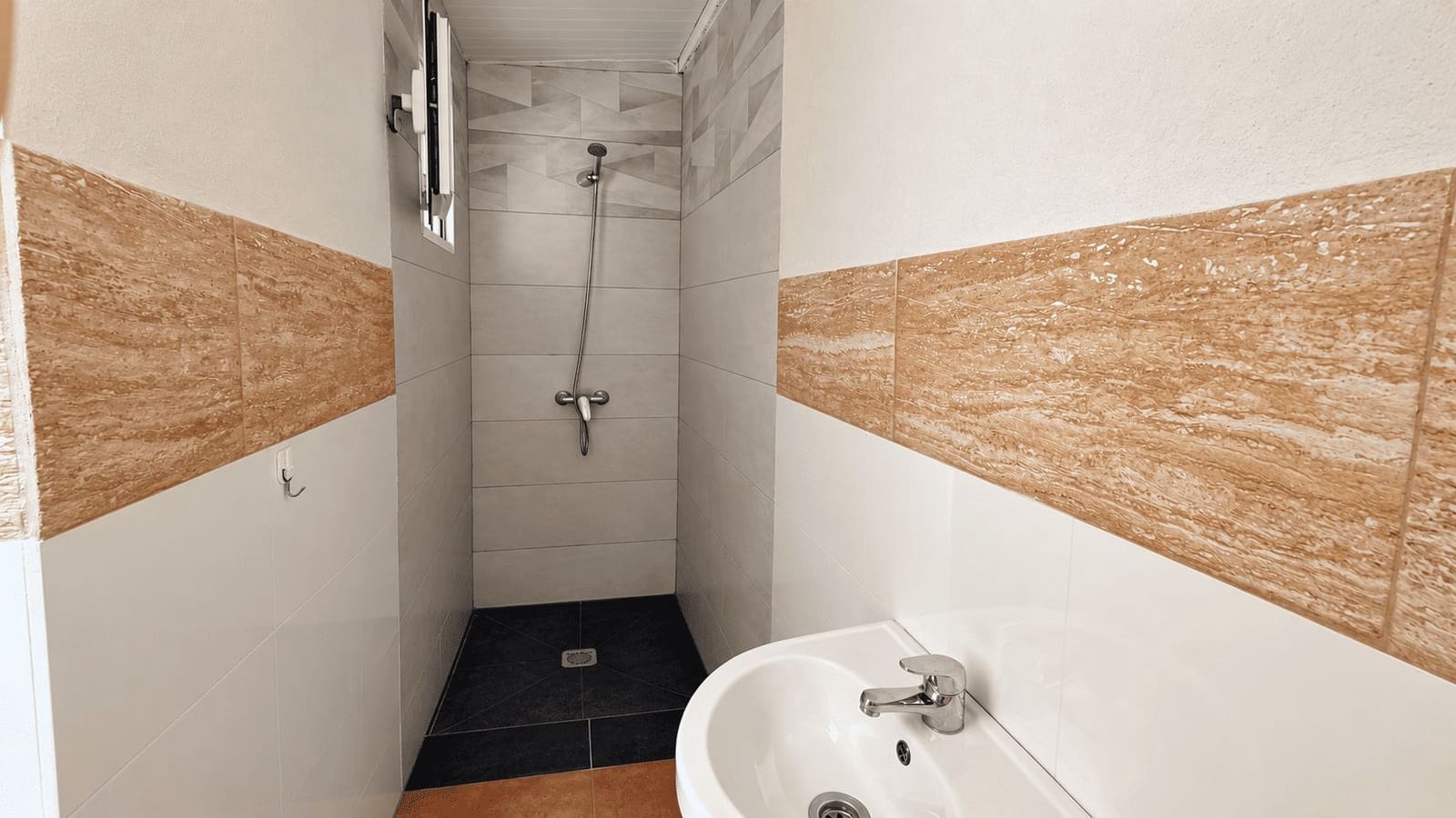 2 soveværelse Lejlighed til salg i Torrevieja med garage - € 209.000 (Ref: 9752192)