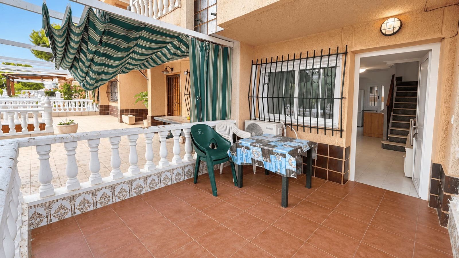 2 soveværelse Lejlighed til salg i Torrevieja med garage - € 209.000 (Ref: 9752192)