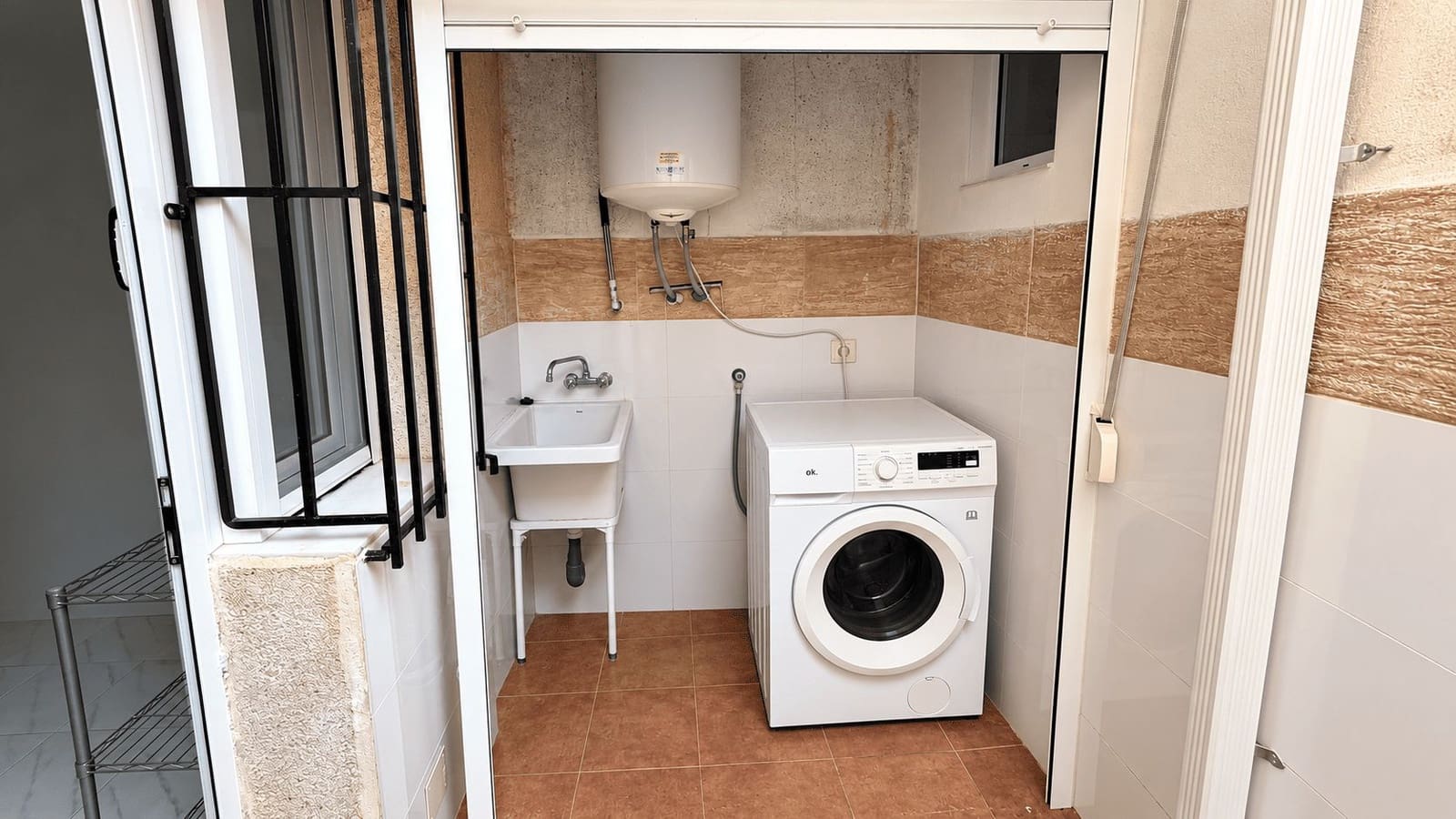 2 soveværelse Lejlighed til salg i Torrevieja med garage - € 209.000 (Ref: 9752192)