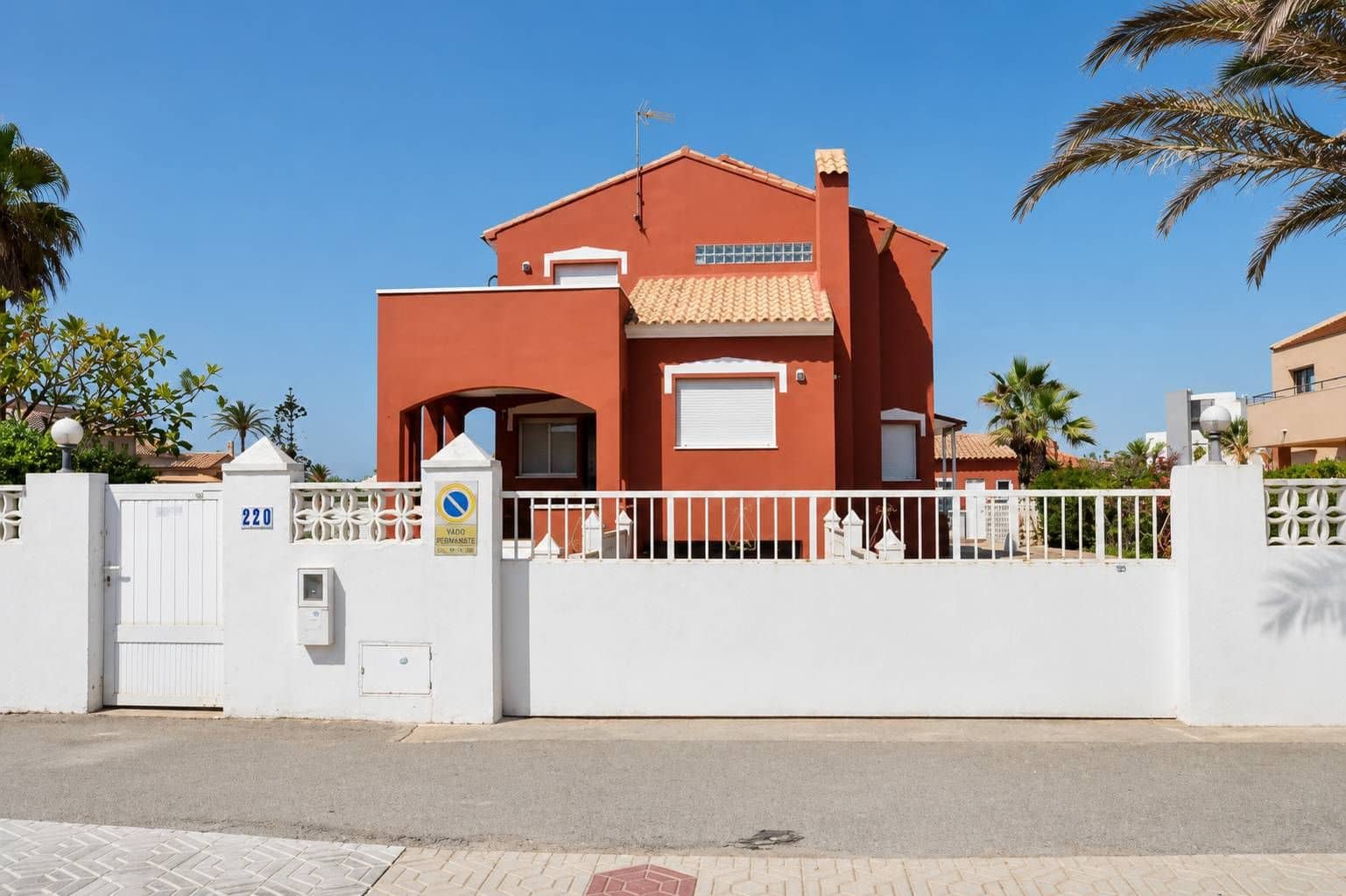 3 soverom Villa til salgs i La Manga del Mar Menor med svømmebasseng - € 592 800 (Ref: 9752198)
