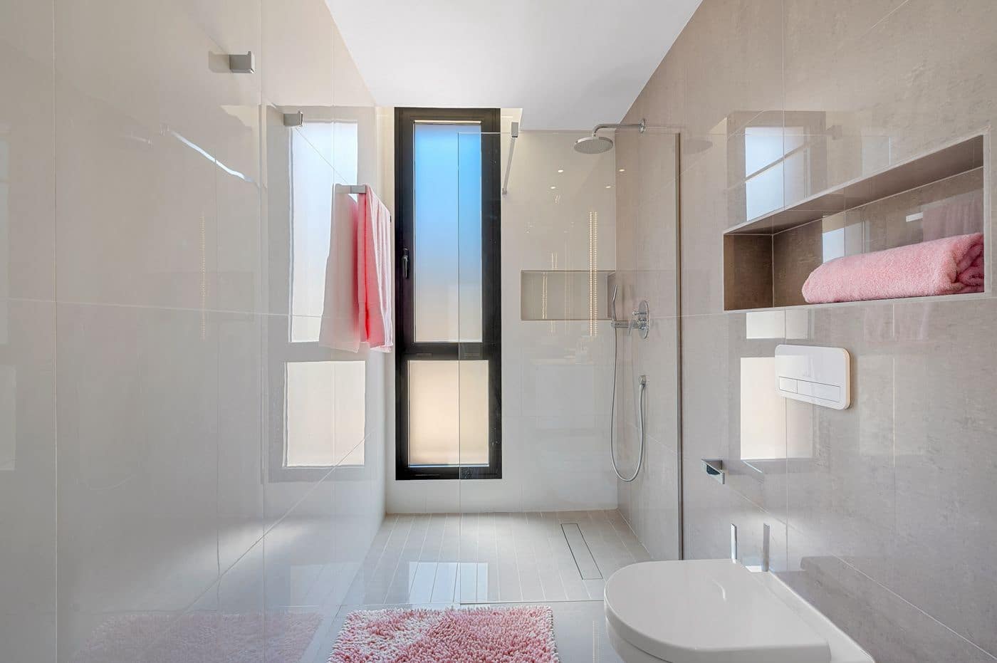 4 sovrum Villa till salu i Guardamar del Segura med pool - 1 390 000 € (Ref: 9752202)