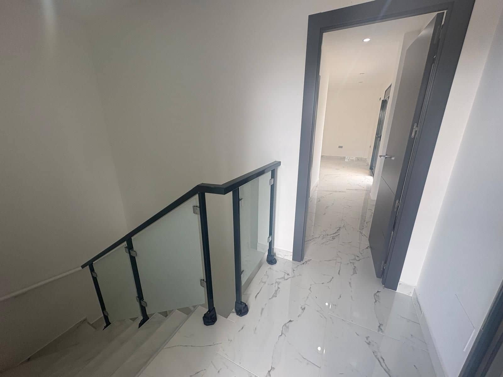 4 makuuhuone Huvila myytävänä paikassa Campoamor mukana uima-altaan 
autotalli - 985 000 € (Ref: 9752206)