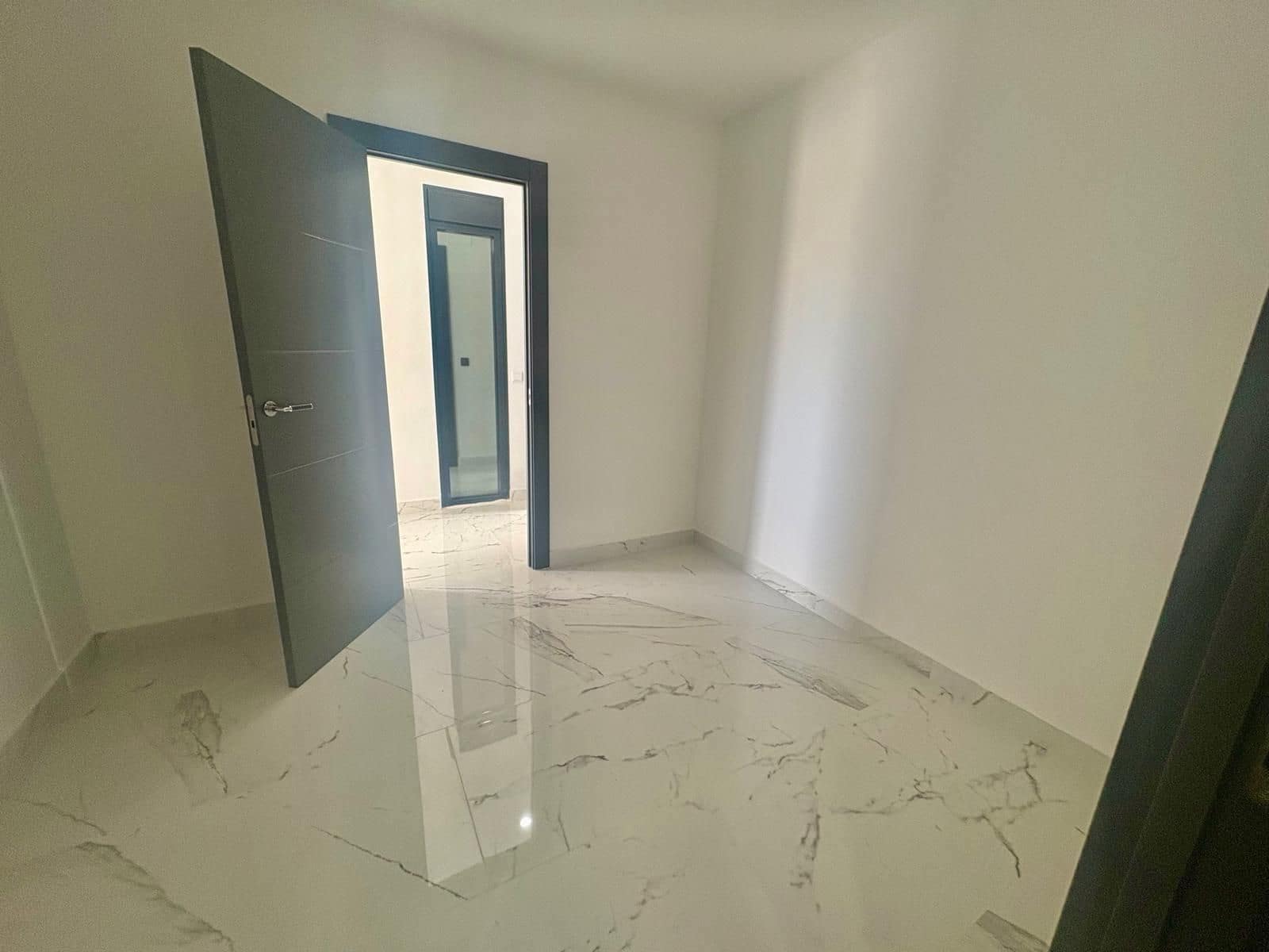 4 makuuhuone Huvila myytävänä paikassa Campoamor mukana uima-altaan 
autotalli - 985 000 € (Ref: 9752206)