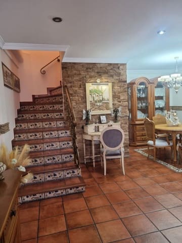 4 sypialnia Dom szeregowy na sprzedaż w La Zenia, Orihuela z basenem - 359 000 € (Ref: 9752207)