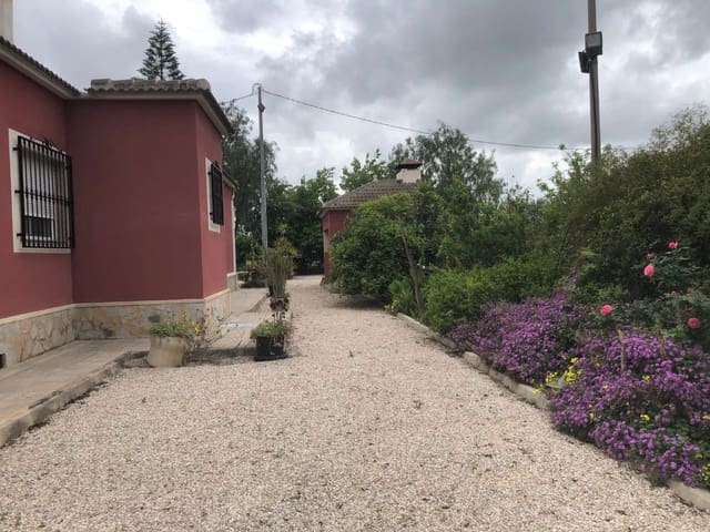 4 soveværelse Villa til salg i Callosa de Segura med swimmingpool garage - € 890.000 (Ref: 9752208)