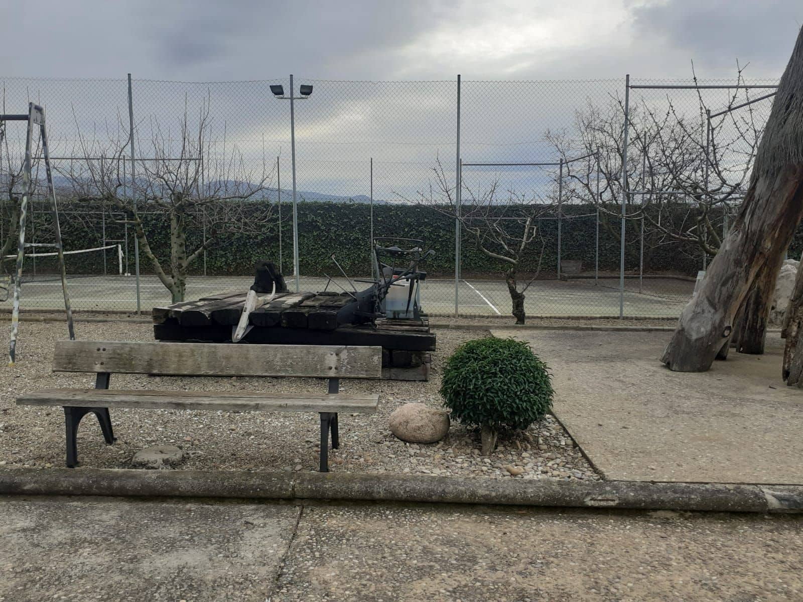 4 bedroom Villa for sale in Villamediana de Iregua with pool garage - € 1,100,000 (Ref: 9752210)