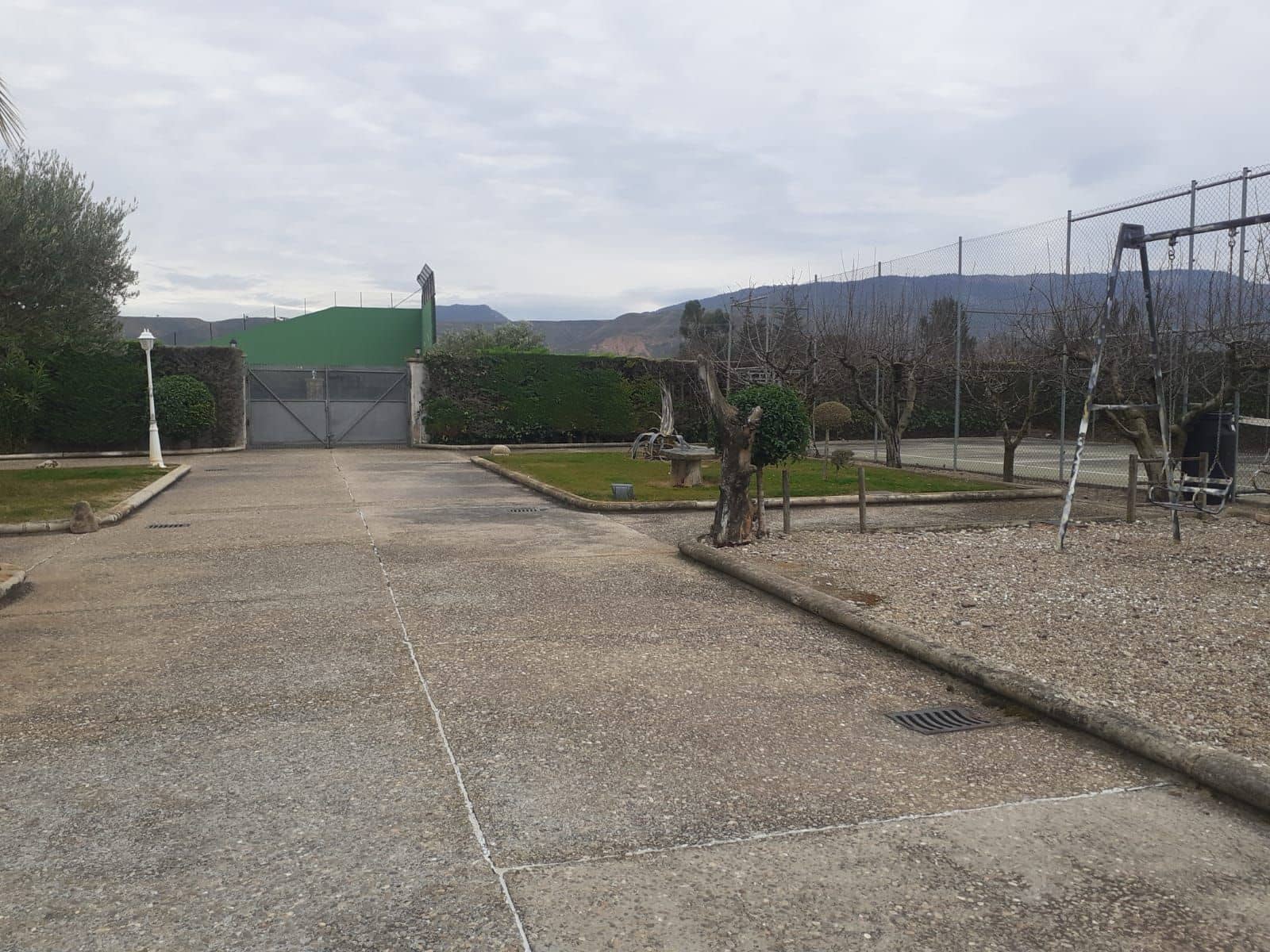 4 bedroom Villa for sale in Villamediana de Iregua with pool garage - € 1,100,000 (Ref: 9752210)