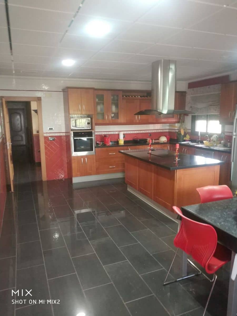 4 soveværelse Villa til salg i Orihuela med swimmingpool garage - € 450.000 (Ref: 9752211)