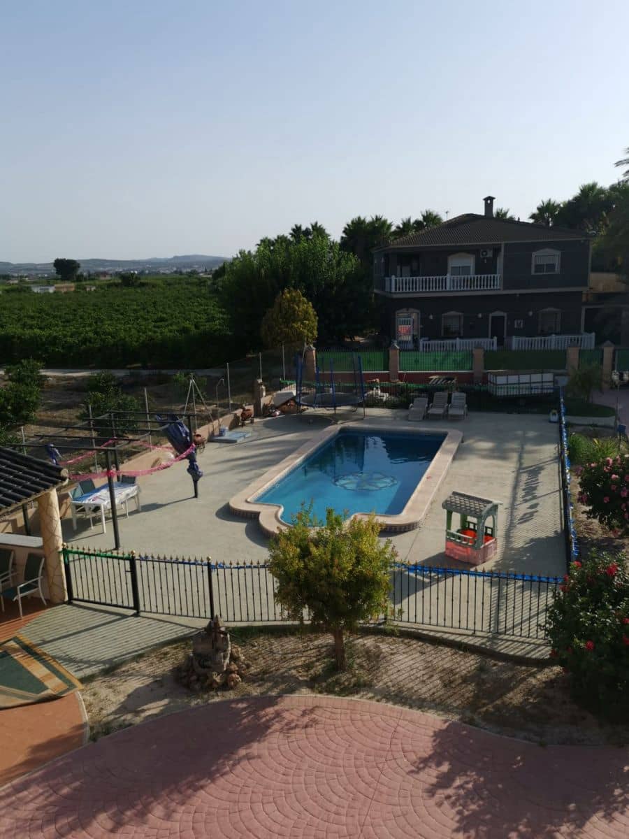 4 soveværelse Villa til salg i Orihuela med swimmingpool garage - € 450.000 (Ref: 9752211)