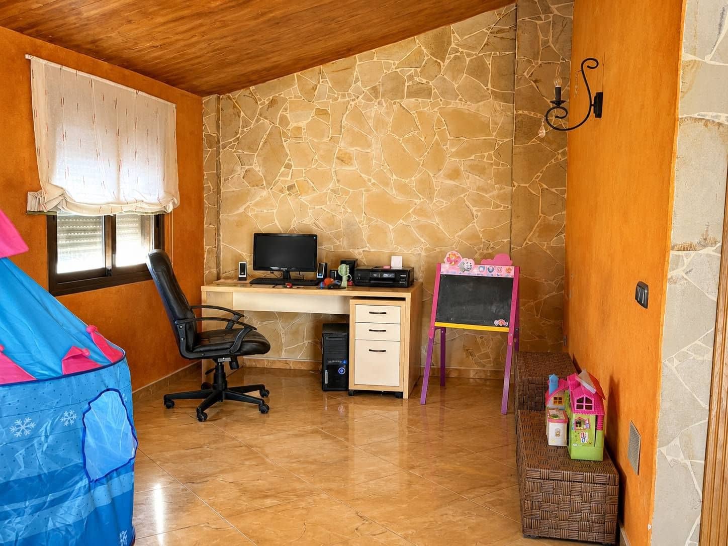 Chalet de 4 habitaciones en Orihuela en venta con piscina garaje - 472.500 € (Ref: 9752211)