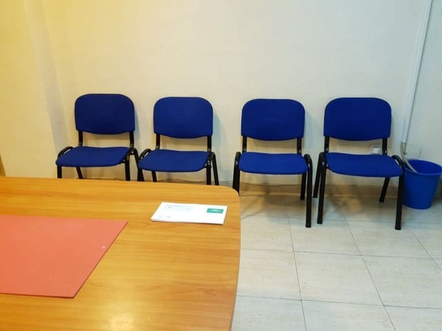 Local Commercial à vendre à Centro, Torrevieja - 115 000 € (Ref: 9752224)