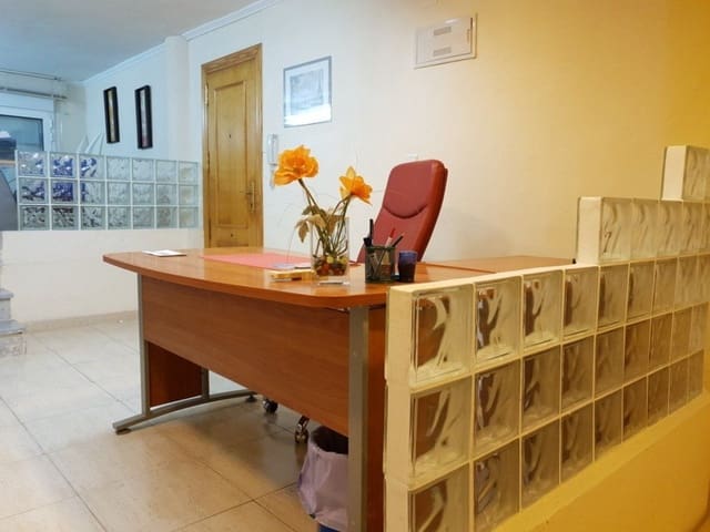 Local Commercial à vendre à Centro, Torrevieja - 115 000 € (Ref: 9752224)