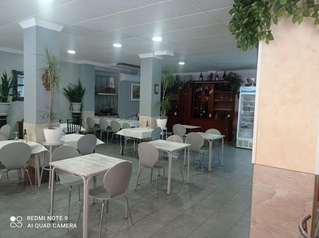 Gewerbe zu verkaufen in Playa del Cura, Torrevieja - 400.000 € (Ref: 9752230)