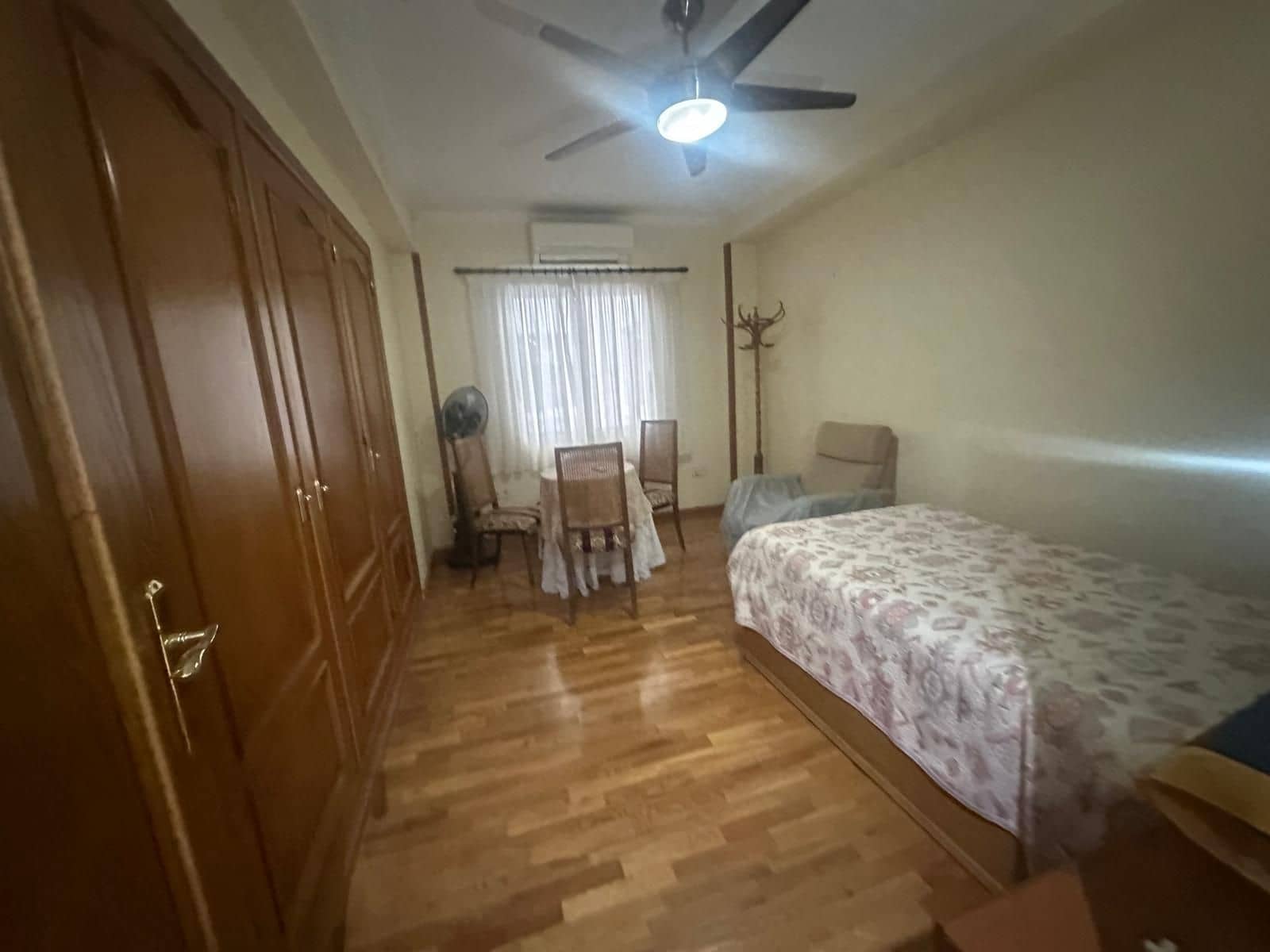 4 sovrum Lägenhet till salu i Alicante stad med garage - 437 000 € (Ref: 9752240)