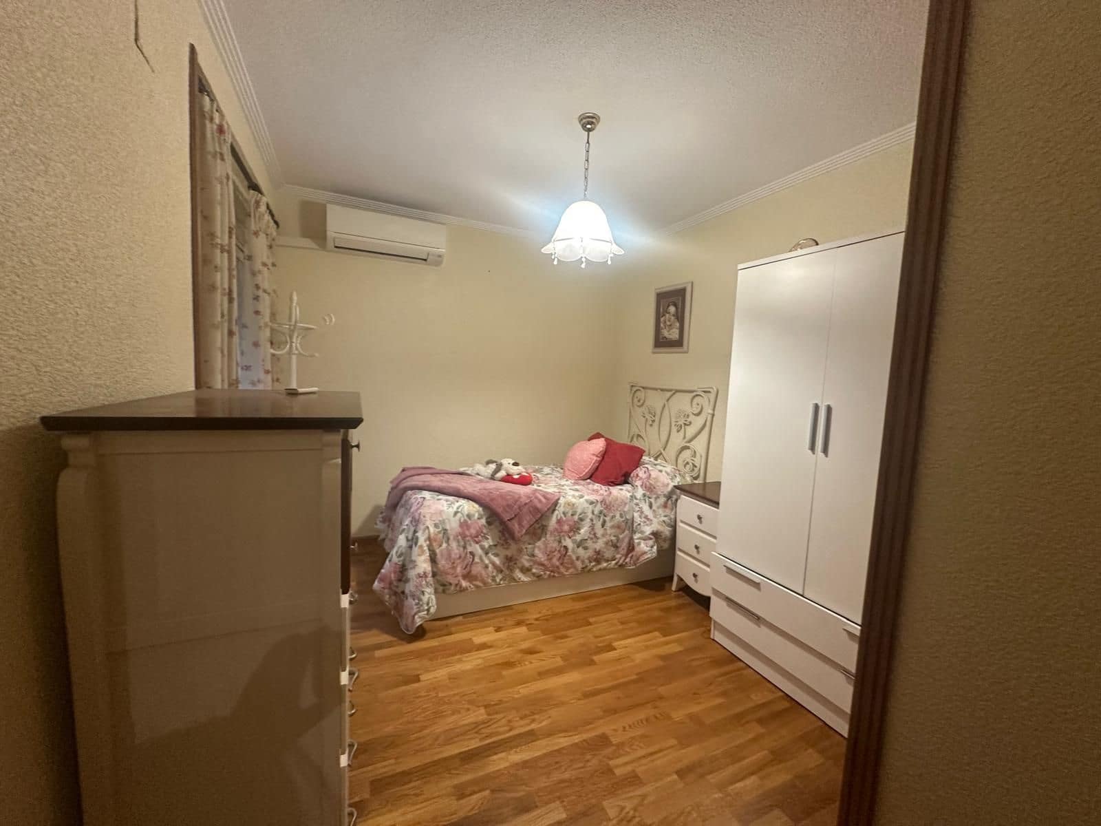 4 sovrum Lägenhet till salu i Alicante stad med garage - 437 000 € (Ref: 9752240)