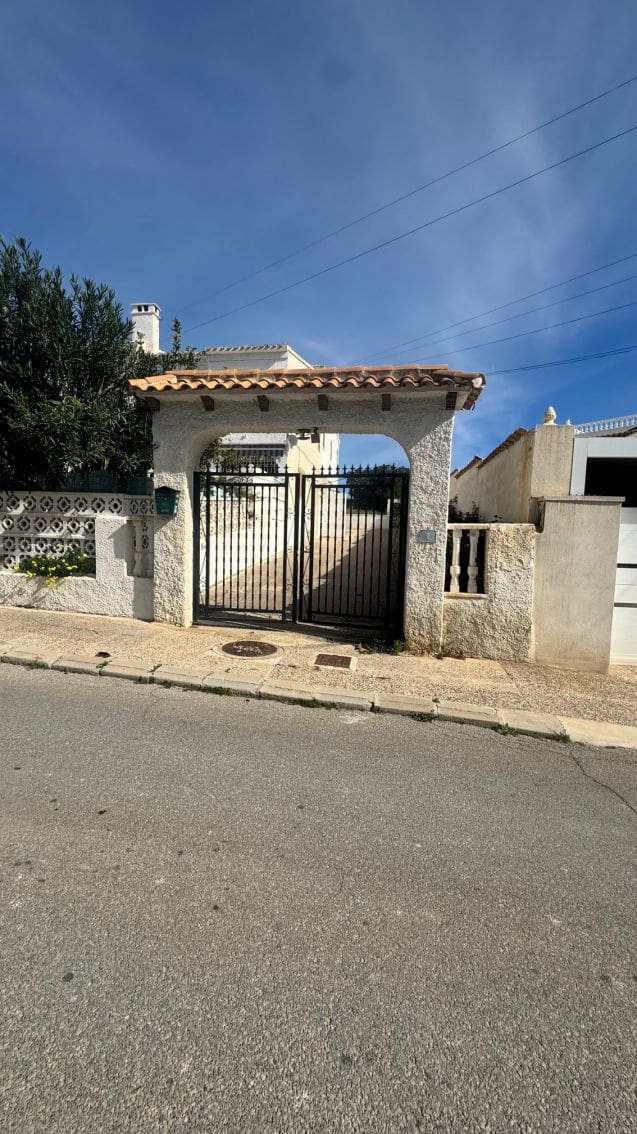 Chalet de 5 habitaciones en Orihuela Costa en venta - 429.000 € (Ref: 9752242)