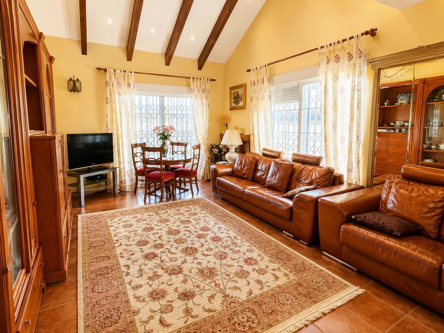 4 slaapkamer Villa te koop in La Zenia met zwembad - € 555.000 (Ref: 9752249)