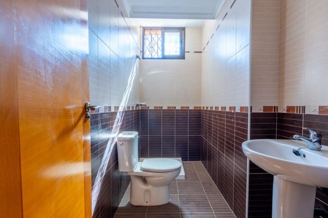 Chalet de 6 habitaciones en Orihuela Costa, Orihuela en venta con piscina - 365.000 € (Ref: 9752256)