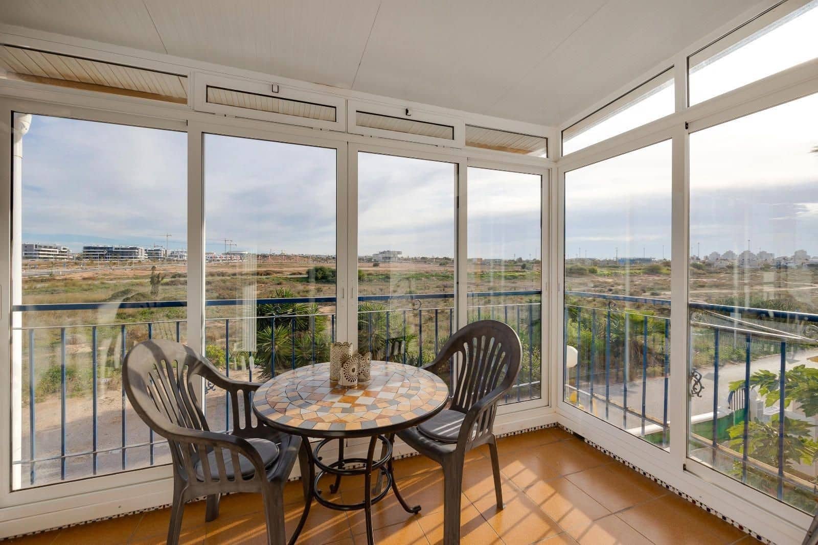 3 soverom Bungalow til salgs i Torrevieja med svømmebasseng - € 144 969 (Ref: 9759138)