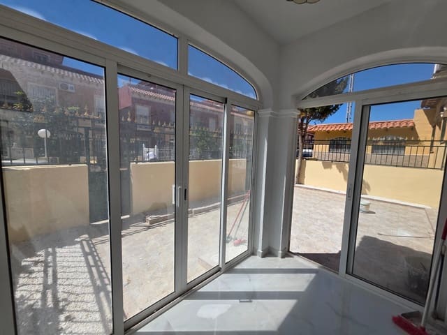 3 sypialnia Apartament na sprzedaż w Playa del Cura, Torrevieja z basenem - 194 900 € (Ref: 9762129)