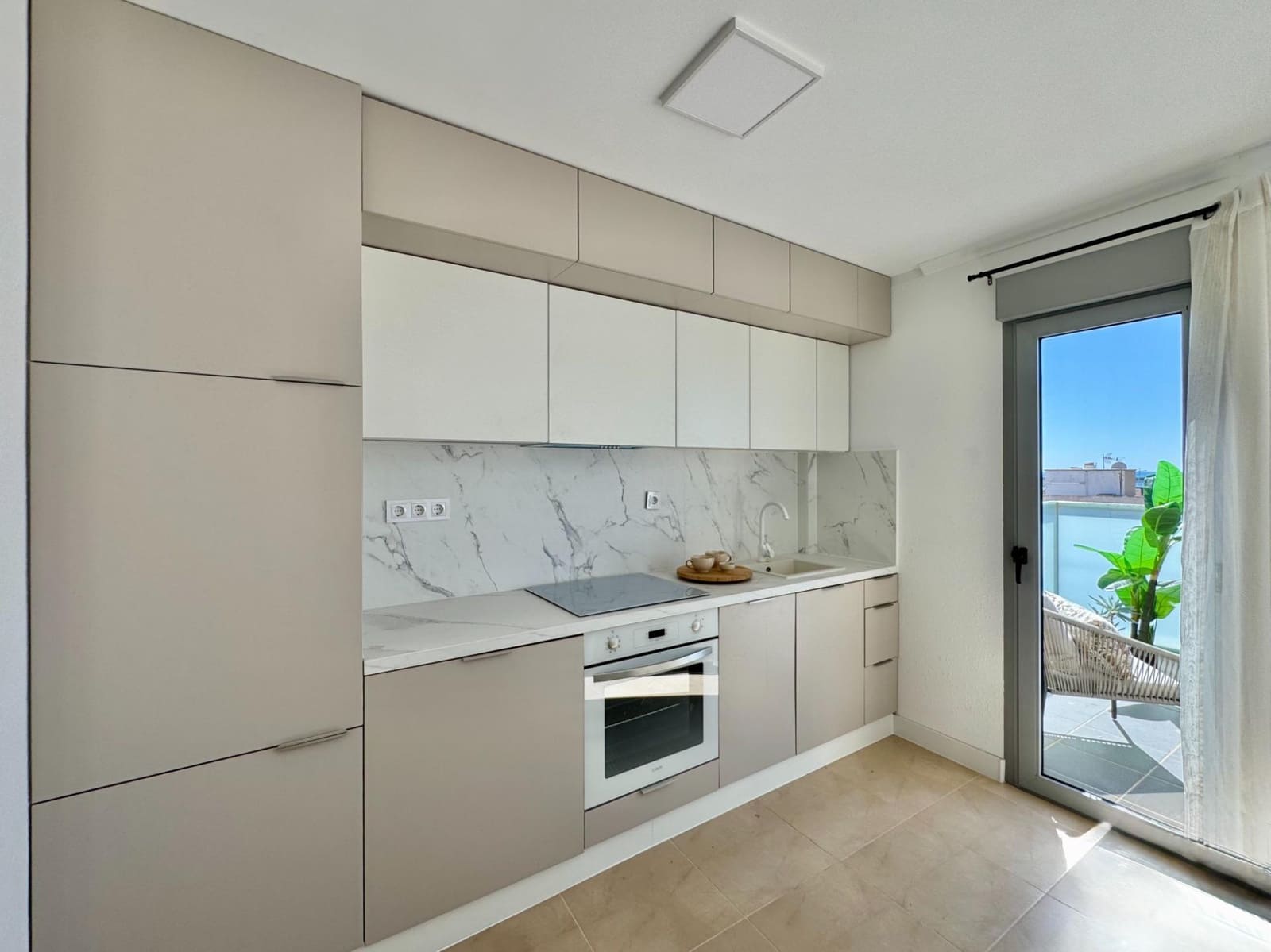 3 soverom Leilighet til salgs i Torrevieja - € 220 000 (Ref: 9762130)