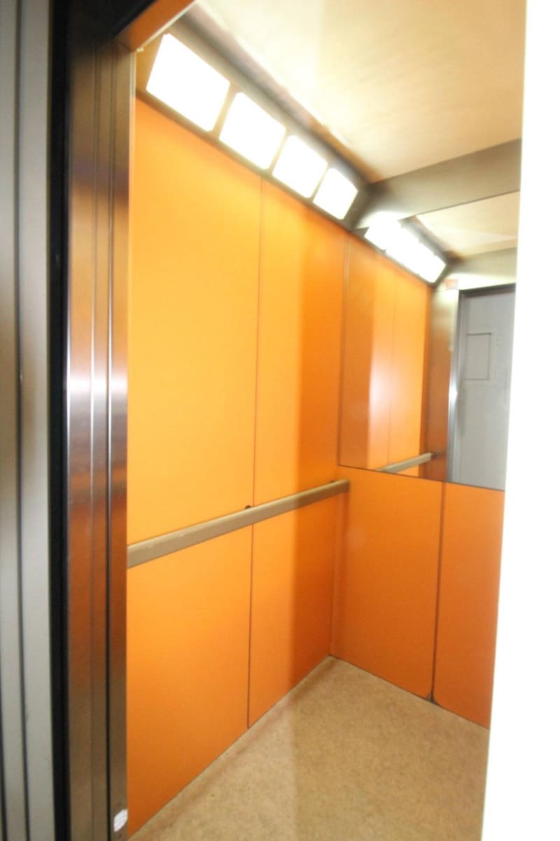 Apartamento de 2 habitaciones en Torrevieja en venta con piscina - 130.200 € (Ref: 9763681)