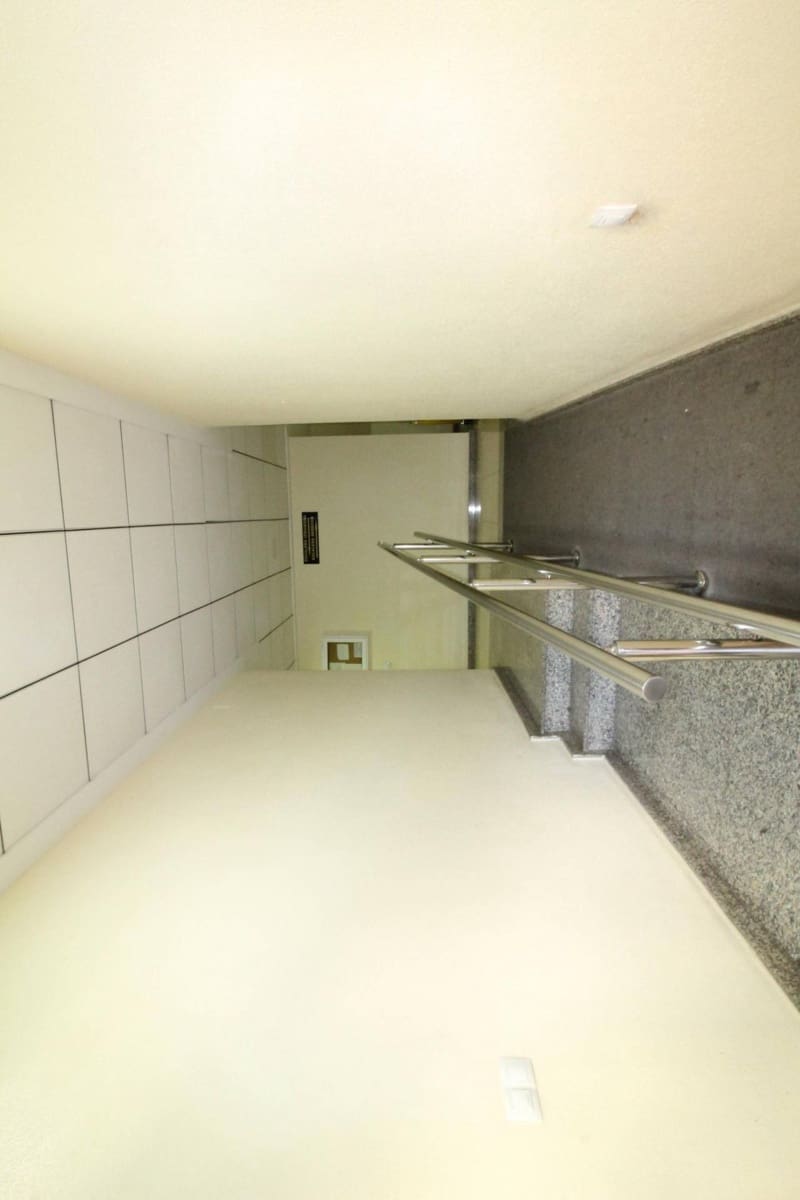 Apartamento de 2 habitaciones en Torrevieja en venta con piscina - 130.200 € (Ref: 9763681)