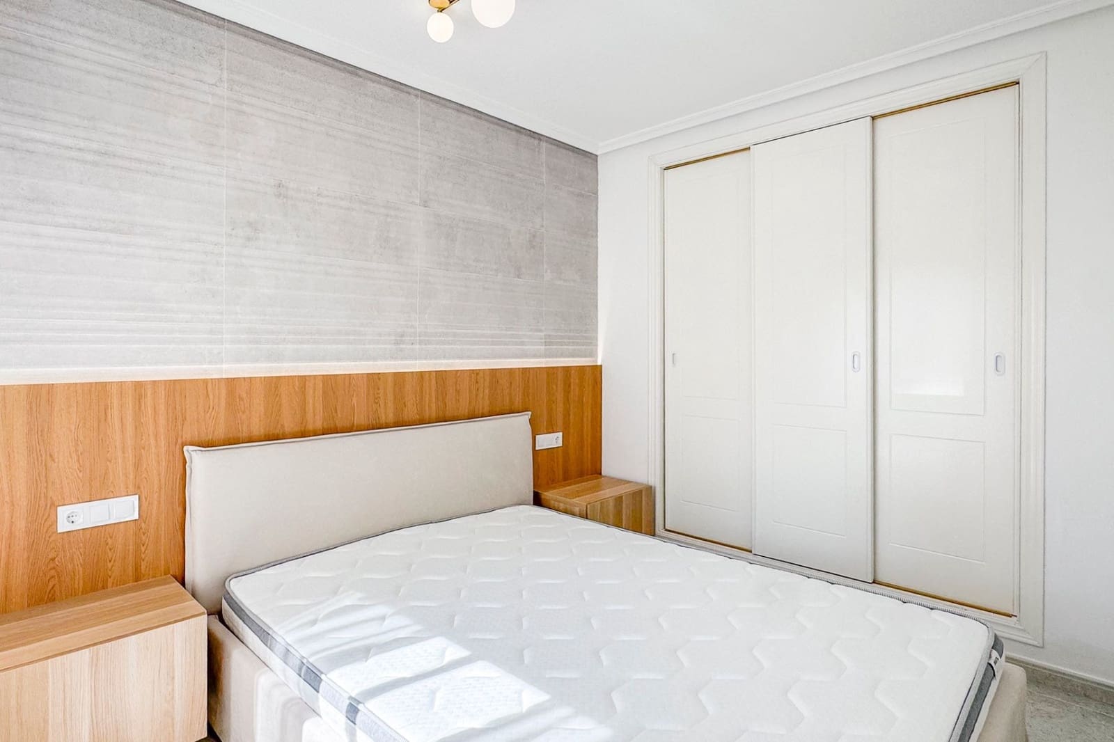 2 bedroom Apartment for sale in Filipinas with pool - € 249,000 (Ref: 9765141)