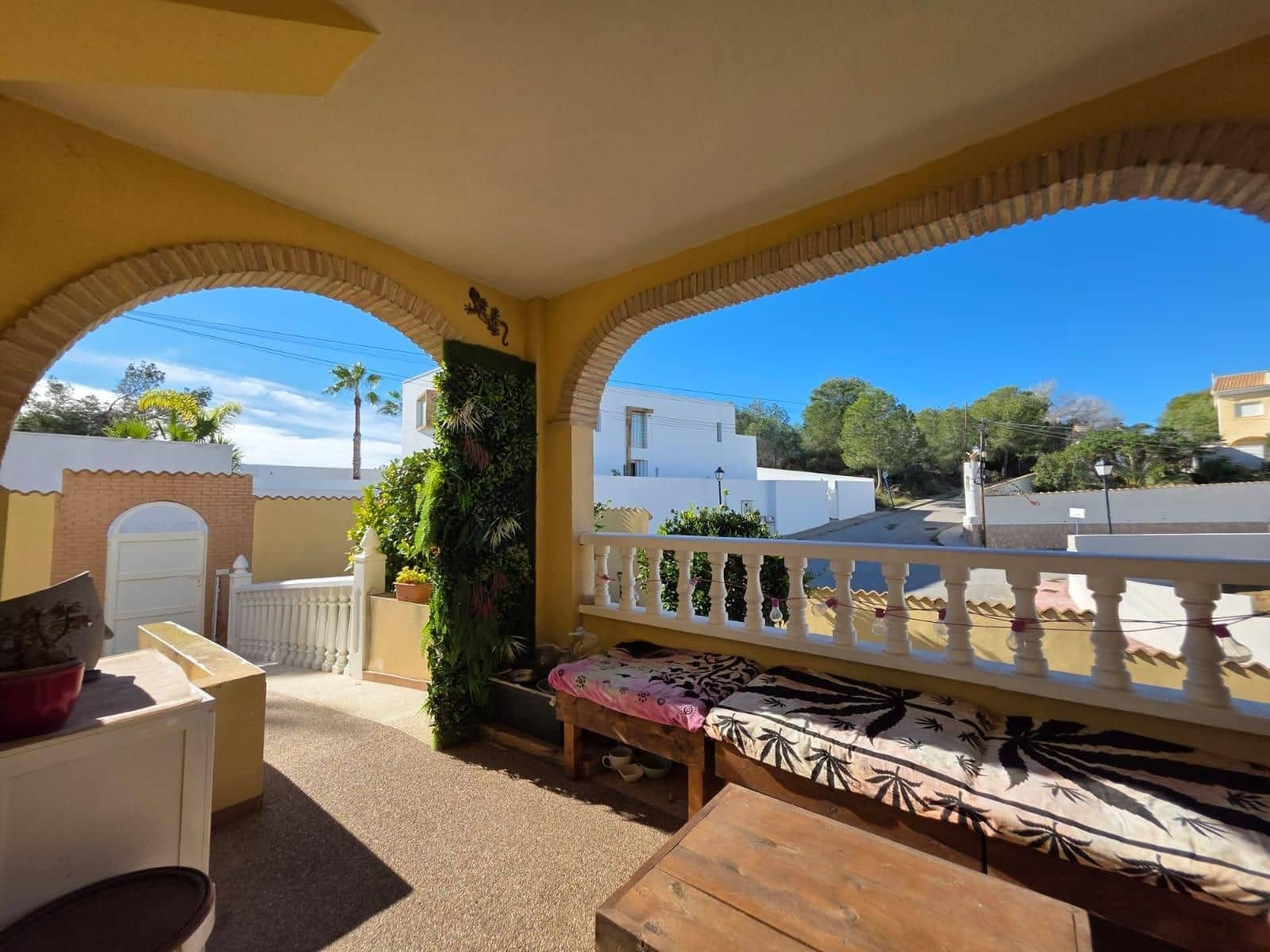 Chalet de 4 habitaciones en Orihuela Costa en venta con piscina - 347.900 € (Ref: 9770807)