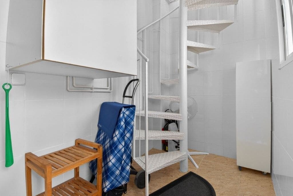 Ático de 2 habitaciones en Torrevieja en venta con piscina - 149.000 € (Ref: 9770813)