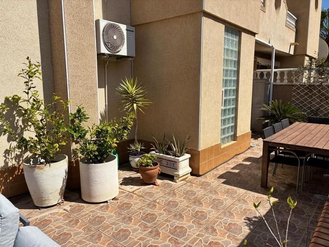 Adosado de 3 habitaciones en Las Filipinas en venta con piscina - 249.950 € (Ref: 9770814)