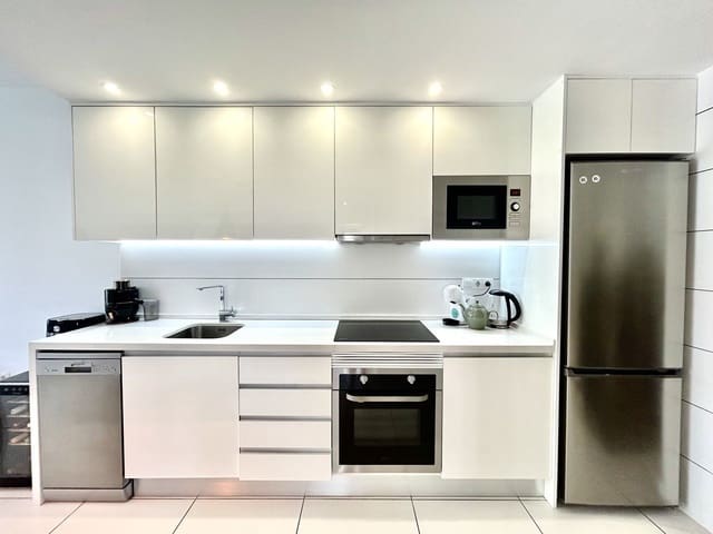 2 makuuhuone Huoneisto myytävänä paikassa Villamartin, Orihuela mukana 
autotalli - 229 500 € (Ref: 9773264)